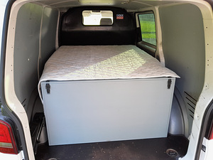 VW T5 lihtne campervan (3 foto / 10)