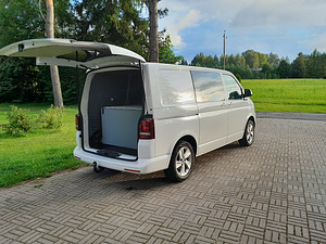 VW T5 lihtne campervan (6 foto / 10)