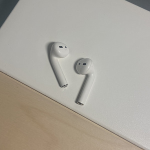 Airpods 1st gen (4 foto / 9)