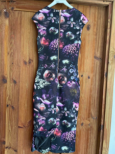 Женское платье TED BAKER (2 фото из 6)