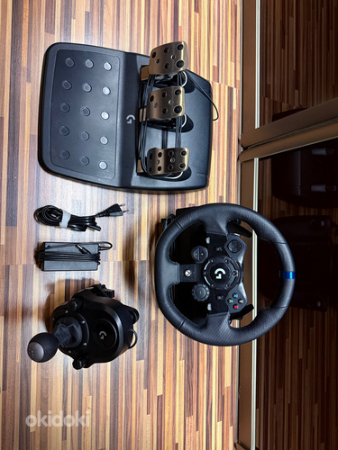 Logitech g923