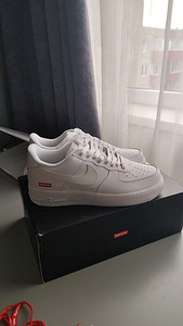 Nike AF1 x Supreme (2 foto / 5)