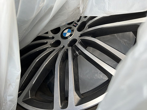 BMW 664M rattad BMW Goodyear Eagle F1 Asymmetric 3 (2 foto / 7)
