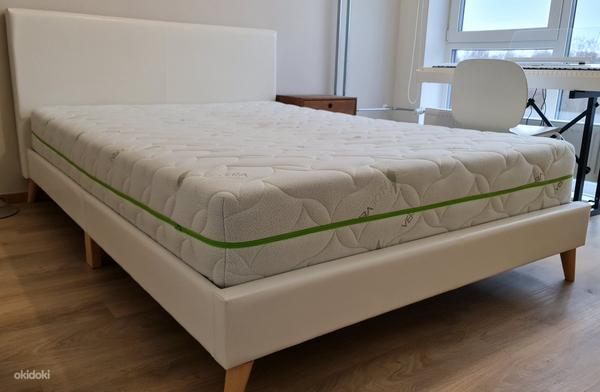 Kunstnahast ECO voodi madratsiga 140x200 väärtus üle 1000EUR (foto #1)