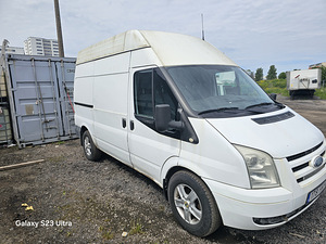 Ford Tranzit (2 foto / 4)