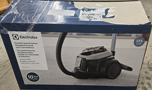 НОВЫЙ Пылесос Electrolux EL61A4UG (3 фото из 5)