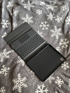 Uus Earto iPad Air/Pro ümbris 11-tollise klaviatuuriga (3 foto / 6)