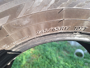 245/65R17 YOKOHAMA ICE GUARD STUD-4 tk. (3 foto / 8)