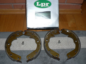 Piduriklotside komplekt, seisupidur-OPEL MONTEREY (1 foto / 3)