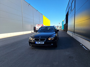 BMW 520d 2010 (1 фото из 15)
