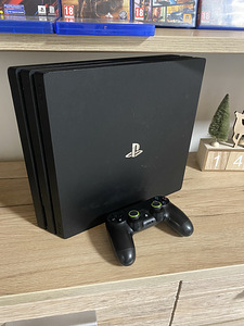 Продам ps4 pro 1trb (1 фото из 2)