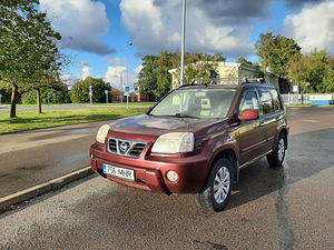 Nissan X-Trail 2.0 103kW (1 foto / 12)