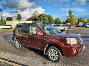 Nissan X-Trail 2.0 103kW (2 foto / 12)
