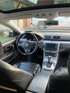 VOLKSWAGEN PASSAT CC (7 foto / 9)