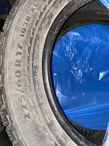 Suverehvid Nokian 225/60 R17 103R XL (1 foto / 3)