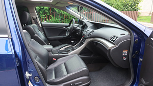Honda Accord Executive Advanced (8 foto / 15)