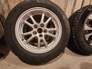 Шины Toyota новые и оригинальные диски 100x5; 195/65 r15 (2 фото из 9)
