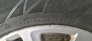Продаются оригинальные шипованные колёса Audi (3 фото из 4)