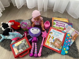 Продается куча игрушек и книг (1 фото из 1)