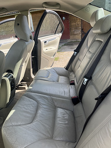 Volvo S60 2004 (9 фото из 15)