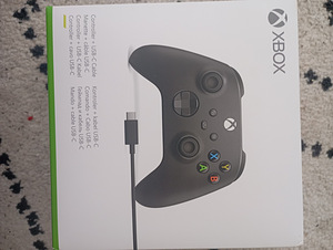 Продам джойстик Xbox (2 фото из 2)