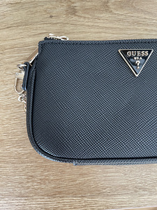 Сумка Guess (4 фото из 10)