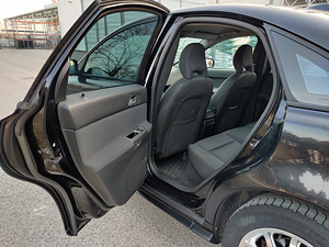 Volvo S40 2.4 (6 фото из 7)