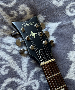 Гитара Schecter - Corsair Custom Bigsby КОРЕЯ (5 фото из 5)