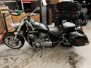 Honda vtx 1800 (2 foto / 4)