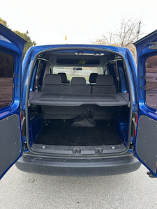 Vw Gaddy 2.0 бензин+газ 2014 5 мест (8 фото из 11)