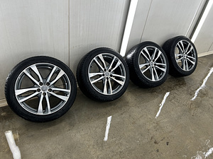 Оригинальные диски Audi 19” + шины Hankook (1 фото из 7)