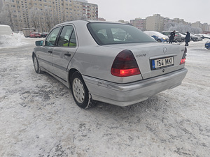 Mercedes Benz w202 220d (4 foto / 14)