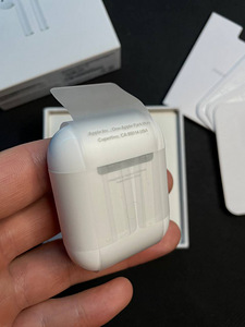 Apple AirPods 2 беспроводные bluetooth наушники +Подарок (6 foto / 7)