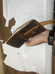 Käsitsi valmistatud nahast rahakott (5 foto / 8)