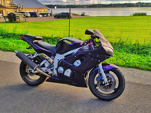 Yamaha YZF - R6 2000a. Vahetus GSX- R750 või R1 (1 foto / 9)