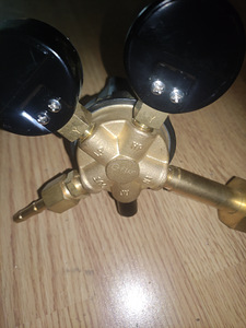 MIG/MAG РЕДУКТОР НОВЫЙ (2 фото из 4)