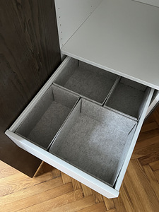 Minimalistlik Skandinaavia stiilis riidekapp/garderoob (4 foto / 10)