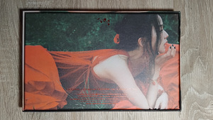 СОЛО АЛЬБОМ JISOO «ME» (2 фото из 3)