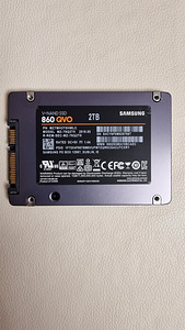 Samsung MZ-76Q2T0BW, 2.5", 2 TB (5 foto / 5)