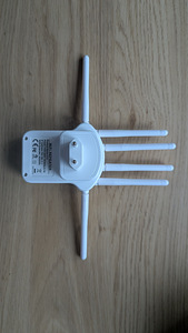WiFi repeater and Range Extender (1 foto / 4)