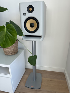 2x KRK Rokit 7 generation 4 + 2 stands (dynaudio h74915) (8 foto / 8)