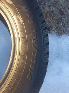 Naastrehvid R14/70/165 Goodyear Ultragrip 400 (2 foto / 4)