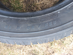 Suverehvid R18/50/235 Michelin Latitude cross (3 foto / 5)