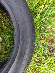Suverehvid R17/45/235 Nokian (3 foto / 5)