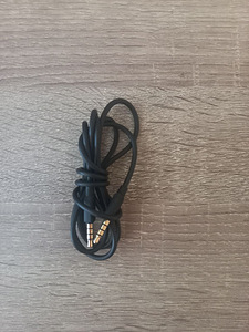 Müüa 3,5 mm audiokaabel kullatud kontaktidega (1 foto / 1)
