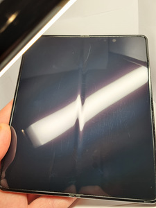 Samsung Galaxy Z Fold4 -5G /512GB (4 foto / 10)
