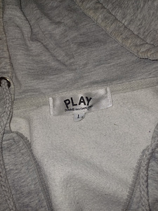Кофта Comme des Garcons Play (3 фото из 3)