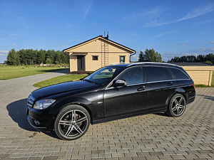 MERCEDES-BENZ C 320 CDI 4MATIC (1 foto / 8)