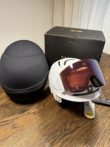 Mäesuusa / lumelaua kiiver Oakley Mod7 (2 foto / 6)