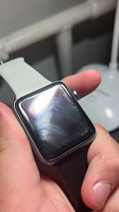 Apple Watch 3 (3 foto / 5)